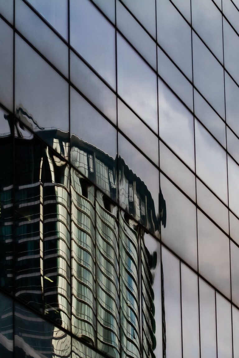 skyscraper-8030980_1280